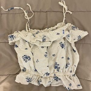 American eagle crop top size medium